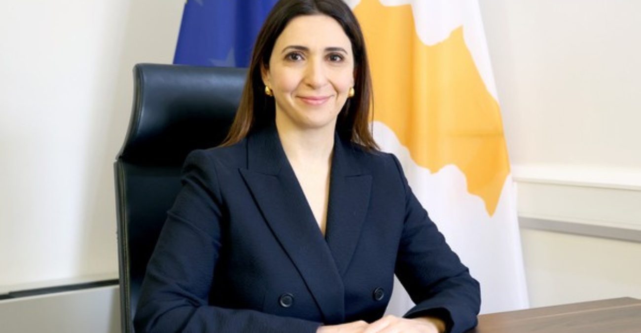 &Rho;&alpha;&omicron;&upsilon;&nu;ά: &Upsilon;&psi;&eta;&lambda;ά &tau;&alpha; &delta;&iota;&alpha;&kappa;&upsilon;&beta;&epsilon;ύ&mu;&alpha;&tau;&alpha; &gamma;&iota;&alpha; &Epsilon;&Epsilon;, &sigma;&tau;&iota;&gamma;&mu;ή &epsilon;&upsilon;&theta;ύ&nu;&eta;&sigmaf; &eta; &Kappa;&upsilon;&pi;&rho;&iota;&alpha;&kappa;ή &Pi;&rho;&omicron;&epsilon;&delta;&rho;ί&alpha;