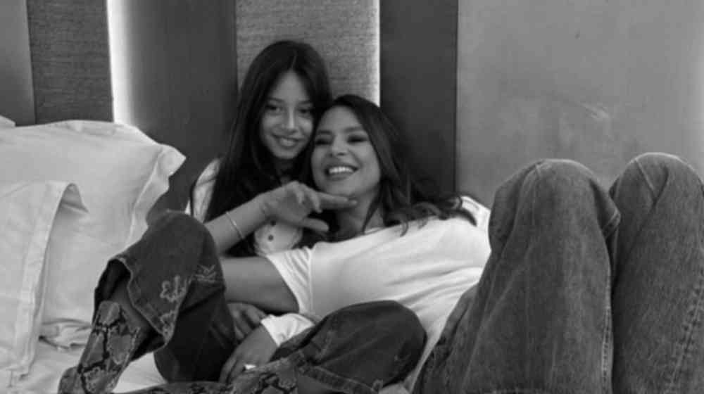 VIDEO: &Mu;&iota;&kappa;&rho;ή &sigma;&tau;&alpha;&rho;! &Eta; &kappa;ό&rho;&eta; &tau;&eta;&sigmaf; &Epsilon;&upsilon;&rho;&iota;&pi;ί&delta;&omicron;&upsilon; &chi;&omicron;&rho;&epsilon;ύ&epsilon;&iota; &tau;&omicron; &laquo;Jalla&raquo; &kappa;&alpha;&iota; &laquo;&lambda;&iota;ώ&nu;&epsilon;&iota;&raquo; &tau;&omicron; &delta;&iota;&alpha;&delta;ί&kappa;&tau;&upsilon;&omicron;